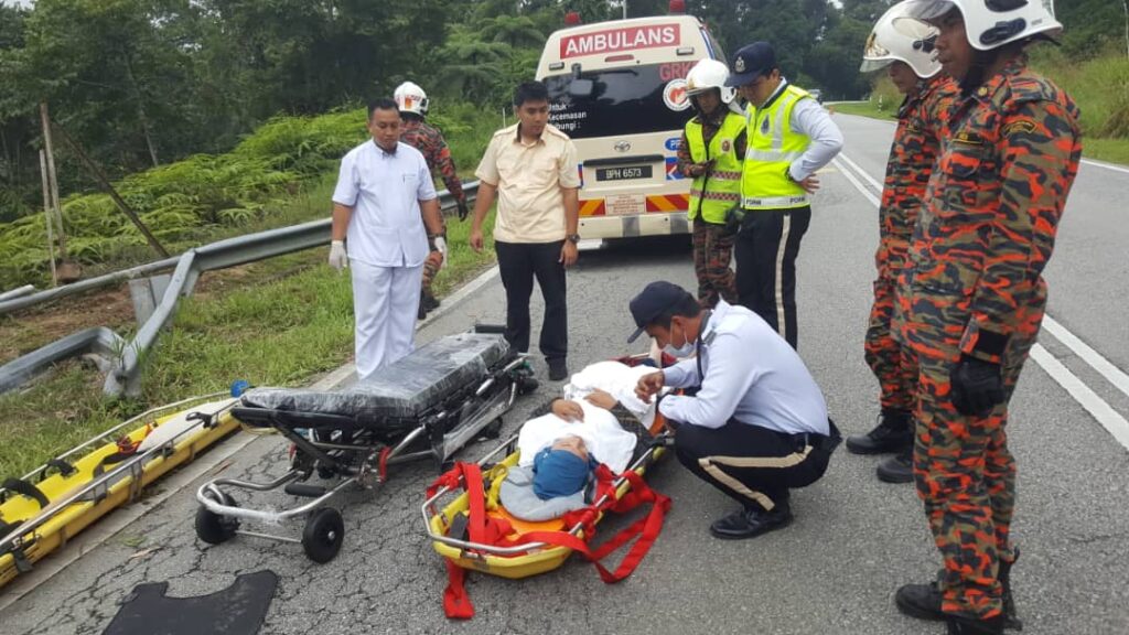 Lima Sekeluarga Parah Kereta Terbabas Masuk Gaung Kosmo Digital