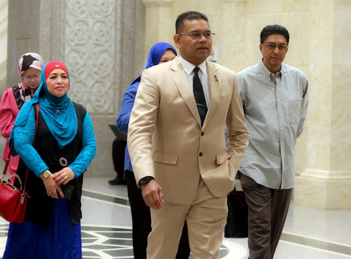 Mahkamah Lokman Adam Kekal Dipenjara Sebulan Hina Mahkamah Kosmo Digital