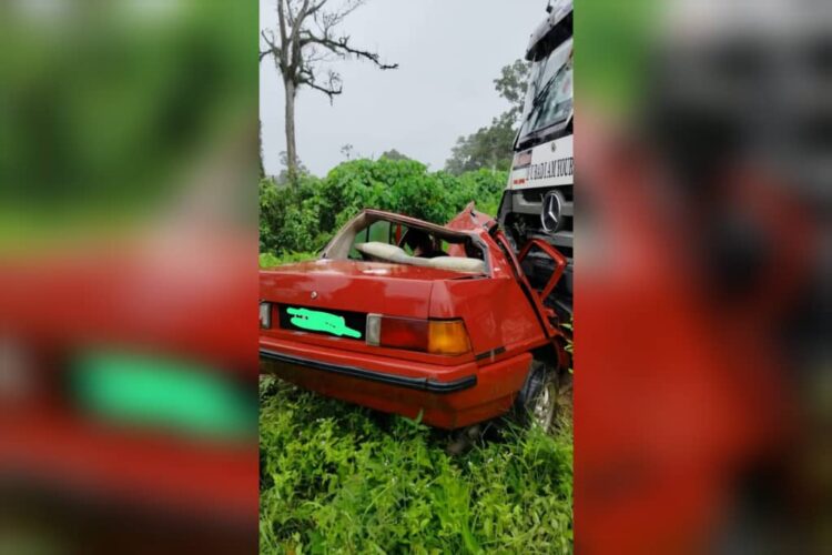 Dua Beradik Maut Dua Cedera Proton Saga Bertembung Lori Kosmo Digital