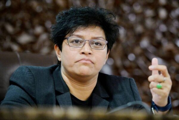 Kerajaan Setuju Secara Prinsip Akta Hasutan Disemak Azalina Kosmo