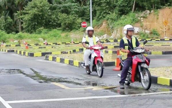 Belanjawan Kerajaan Terus Tanggung Bayaran Lesen B E Hailing