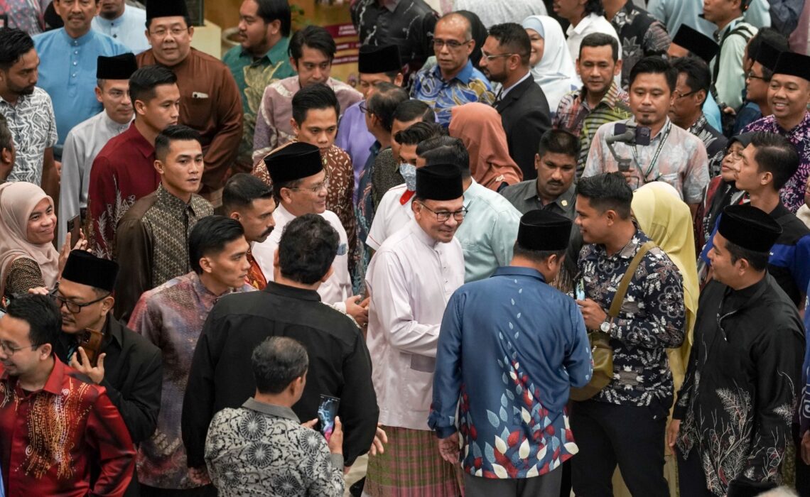 Anwar Hadir Majlis Kesyukuran Setahun Pentadbiran Kerajaan Madani