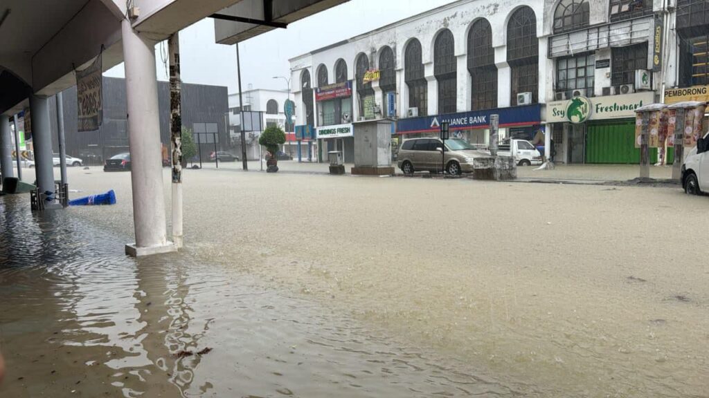 VIDEO Kajang Dilanda Banjir Kilat Kosmo Digital