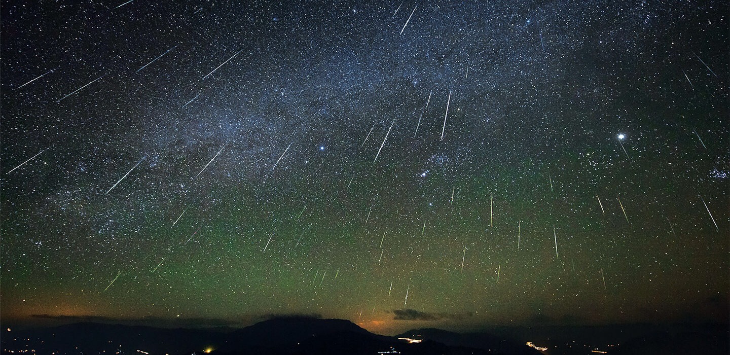 Orang ramai berkampung di live Facebook Planetarium Negara tengok meteor