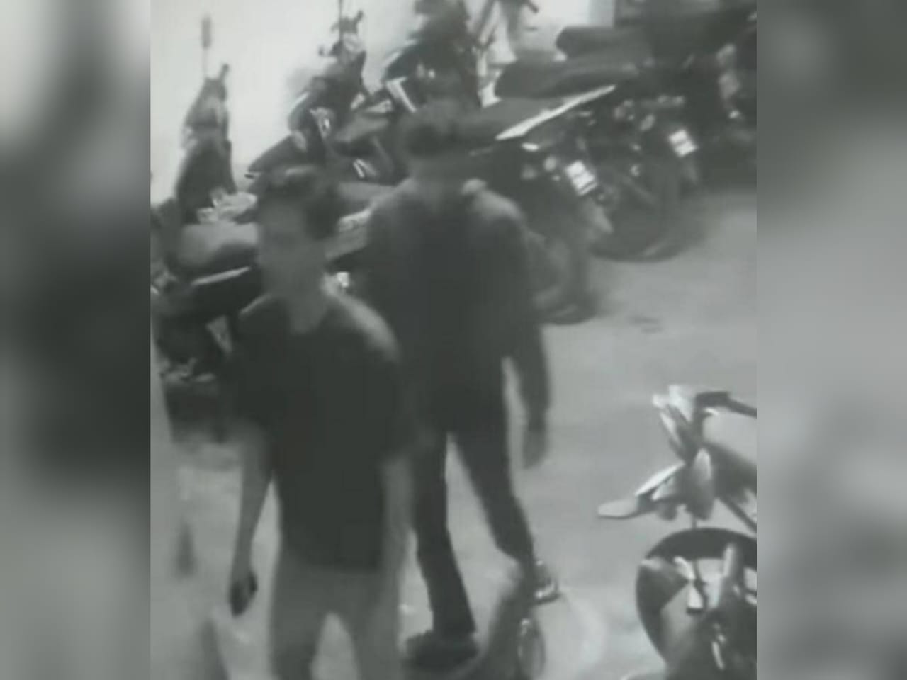 Dua lelaki tular curi motosikal diburu