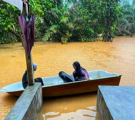 Mangsa banjir Kelantan, Terengganu meningkat 1,261 orang