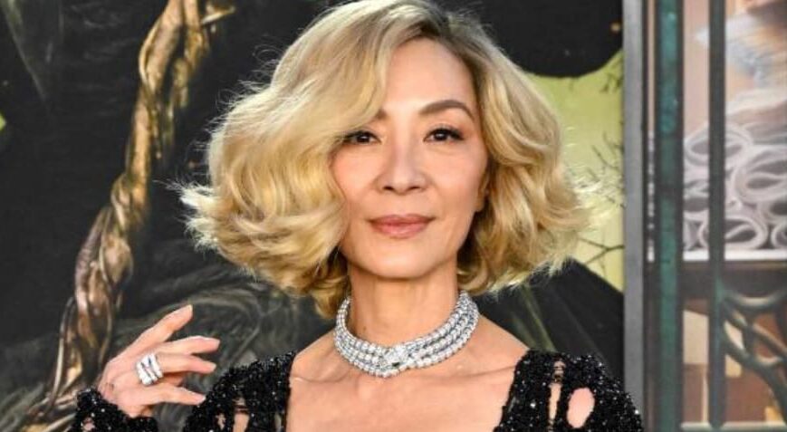 Lepas menang Oscar, Michelle Yeoh daki carta Billboard Hot 100