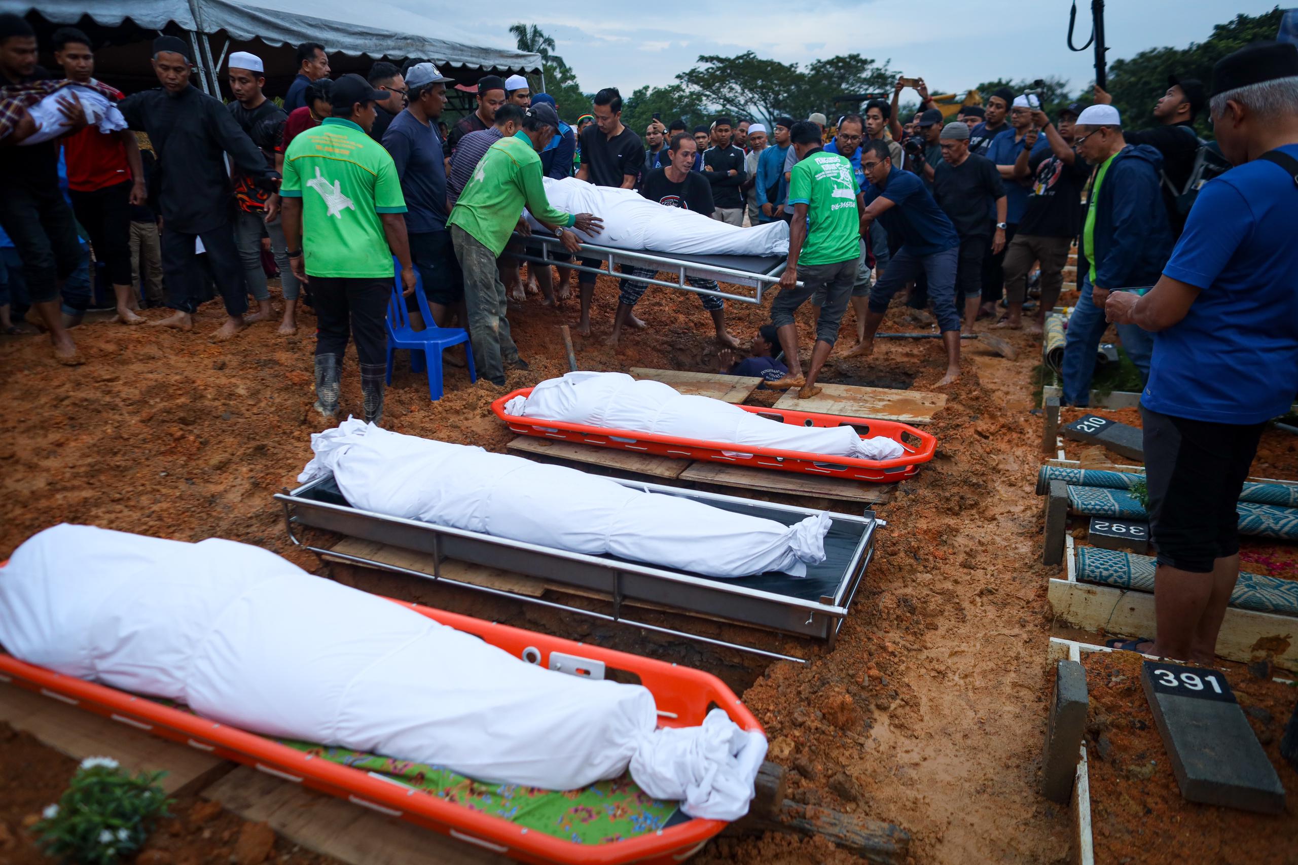 Nahas ngeri Melaka: Dua anak mangsa jalani pembedahan esok