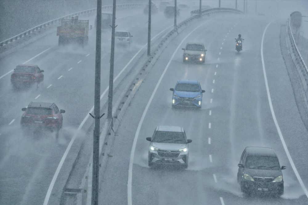 Hujan lebat badai 5 negeri petang ini