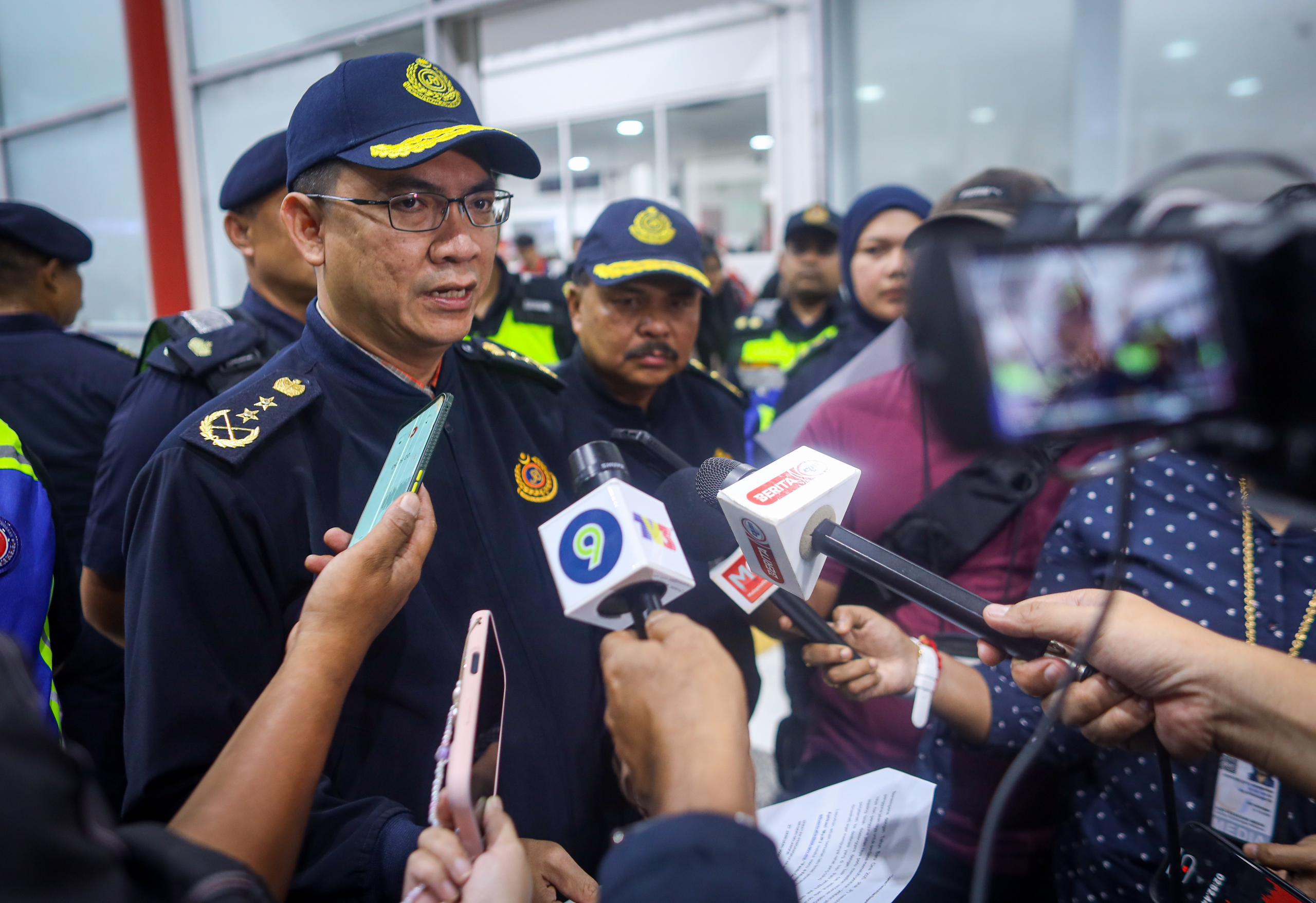 201 ulat teksi KLIA ditangkap tahun lepas