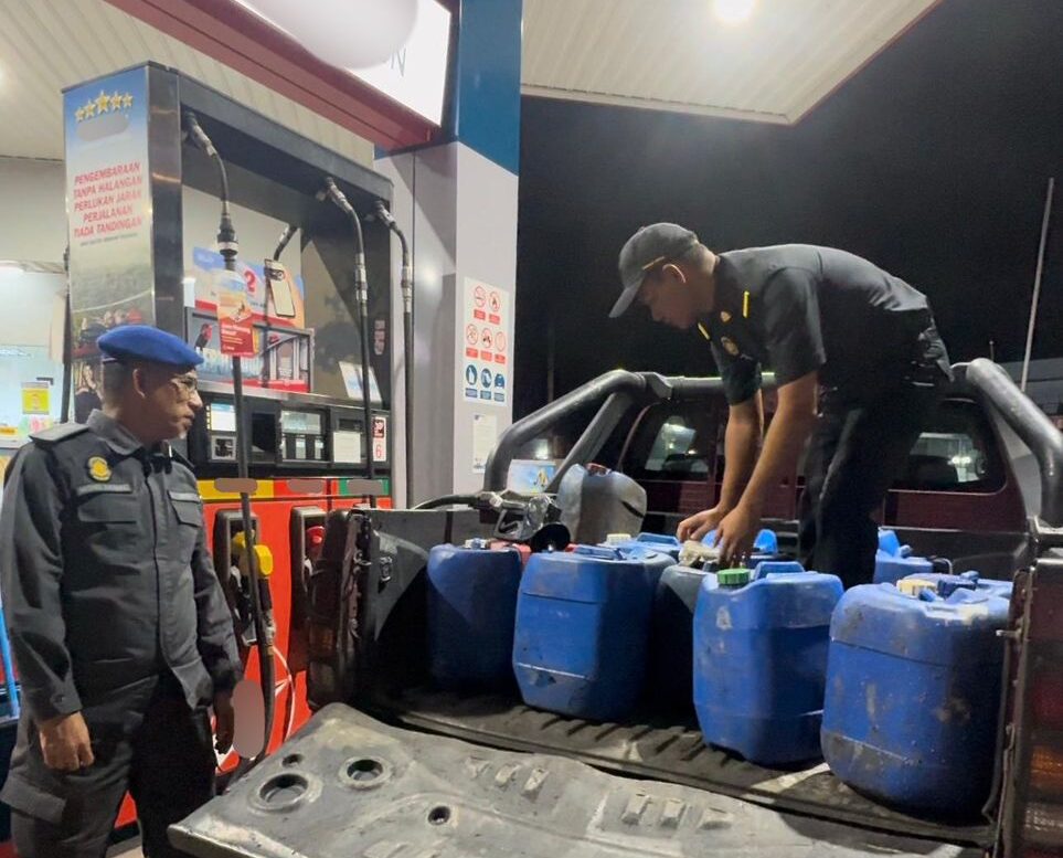 Warga emas leka beli 129 liter minyak diesel tanpa permit