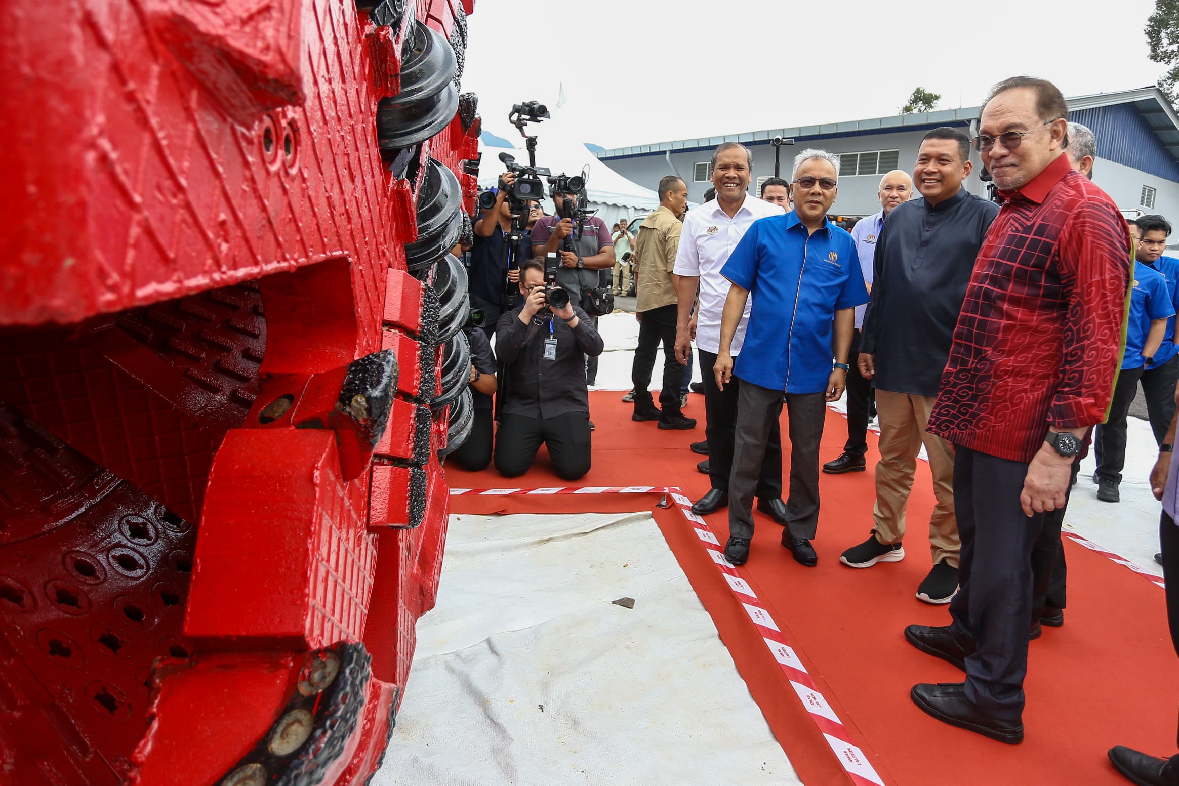 Kerajaan lulus RM24 juta baiki kerosakan akibat banjir di Sabah, Sarawak