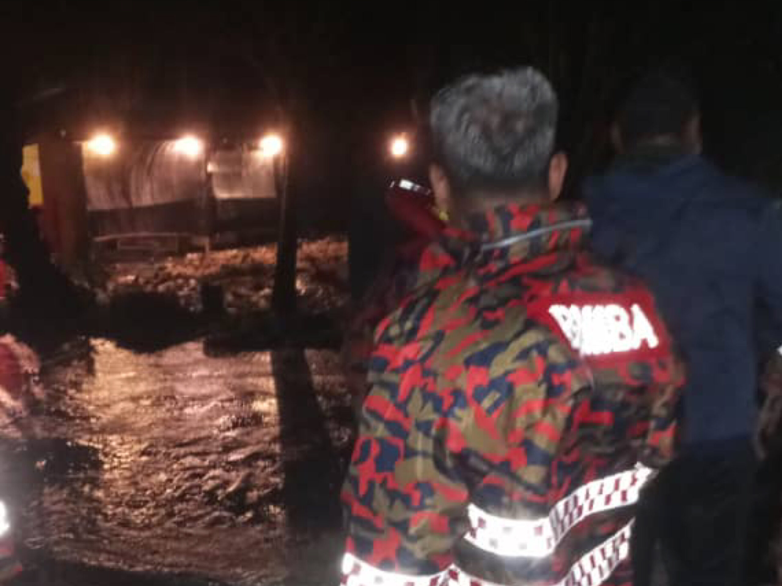 Banjir: 35 keluarga berpindah akibat air pasang besar di Pahang