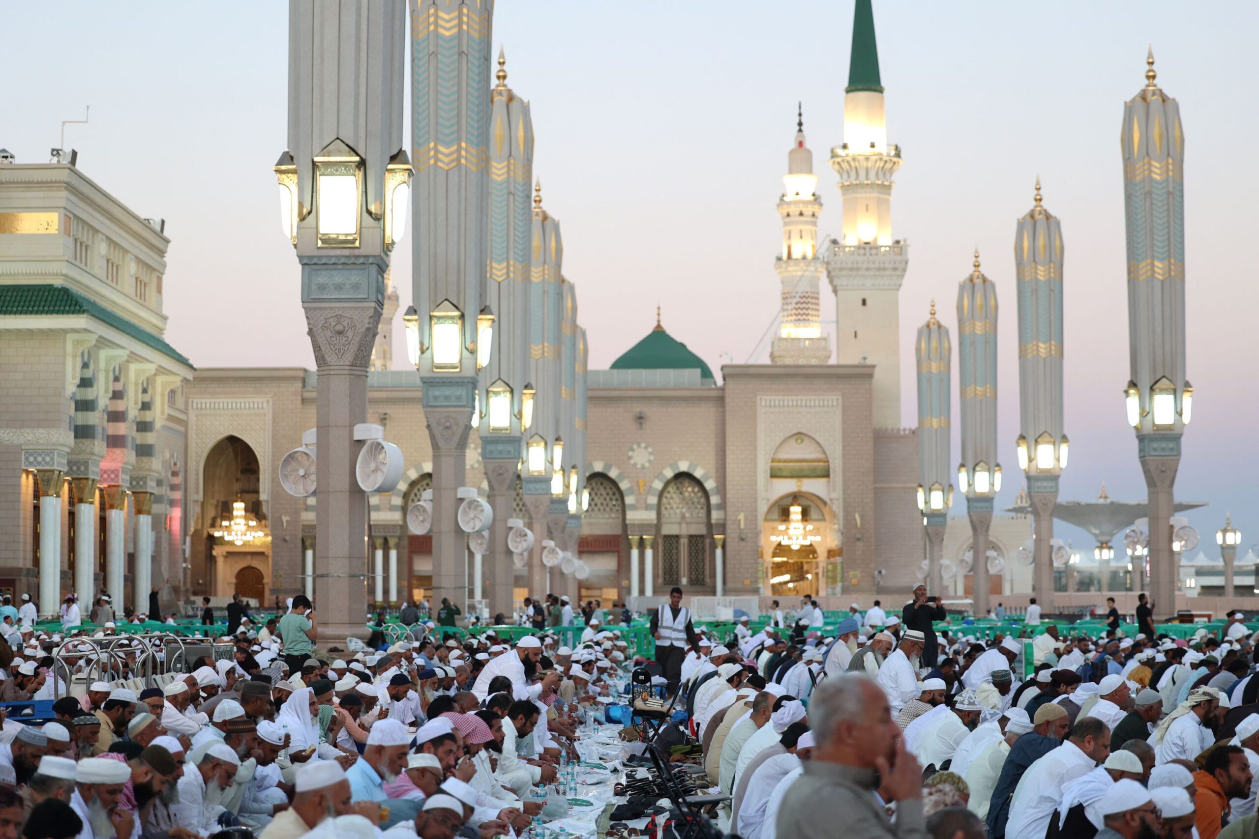 Arab Saudi larang siaran langsung solat tarawih