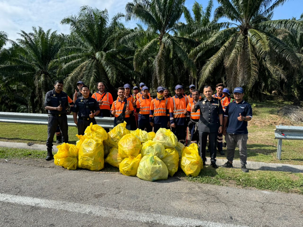 SWCorp, Alam Flora bersihkan sampah di LTU Bentong Bypass 