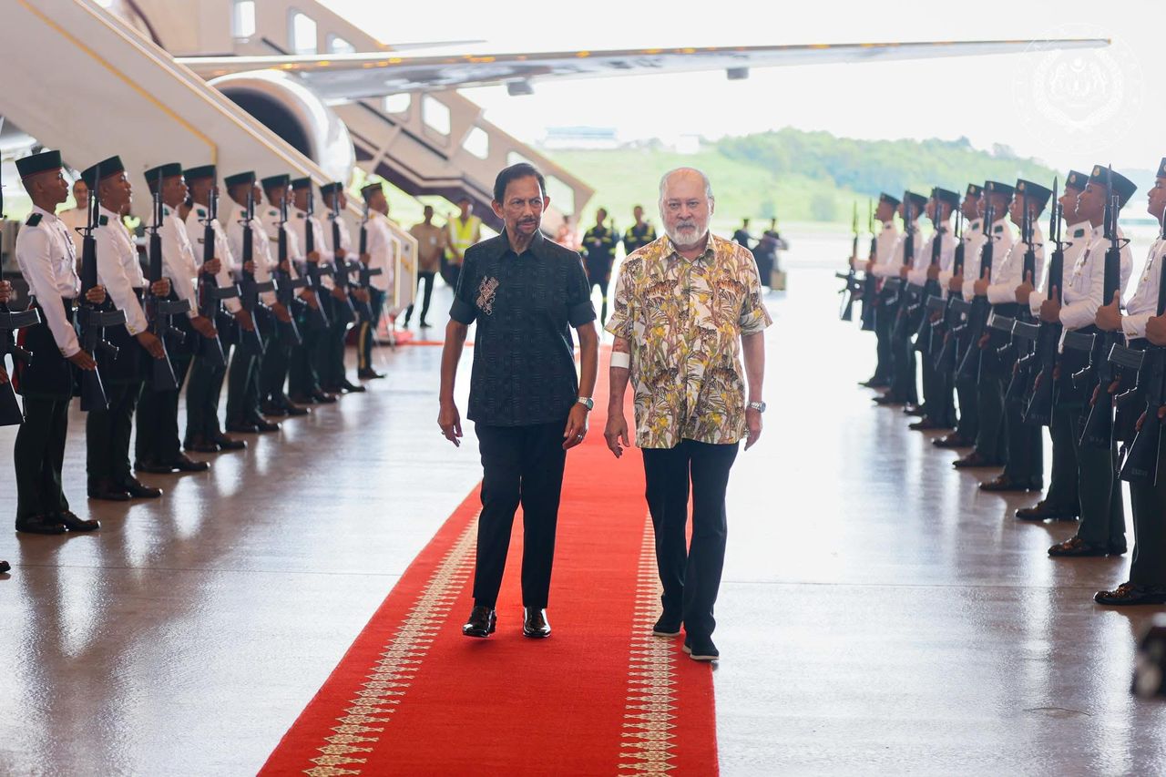 Agong tiba di Brunei sempena lawatan khas