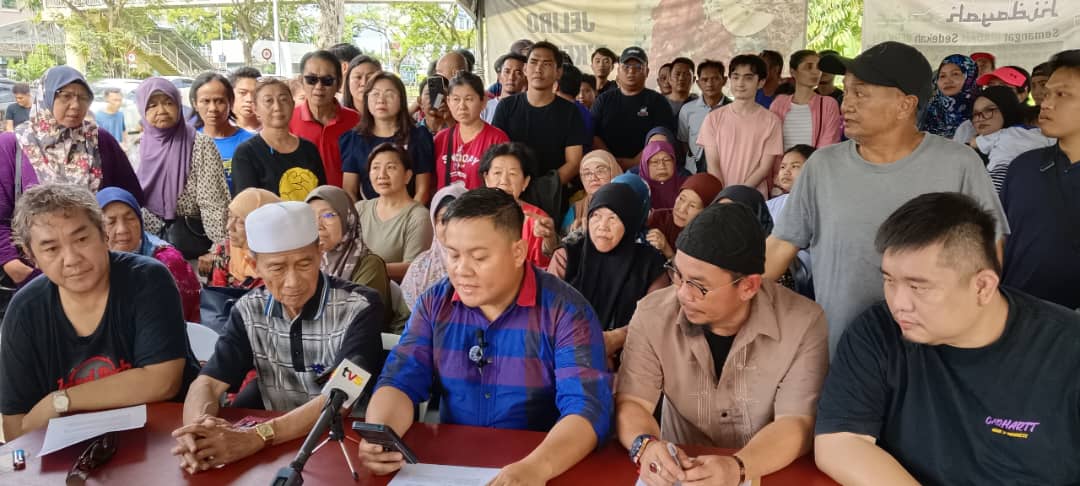 Penduduk Kampung Lereng Bukit tidak mahu pindah