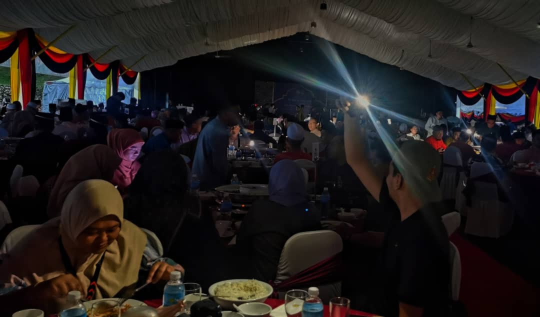 PM, MB Negeri Sembilan bergelap seketika ketika berbuka puasa