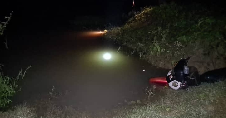 Penunggang Motosikal Dikhuatiri Lemas Jatuh Sungai Perak Kosmo Digital 0478