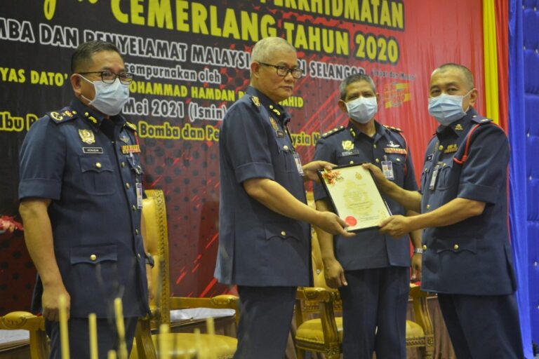 Pegawai, anggota bomba langgar arahan PKP berdepan ...