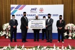 PPZ-MAIWP Terima RM12 Juta Zakat Perniagaan - Kosmo Digital