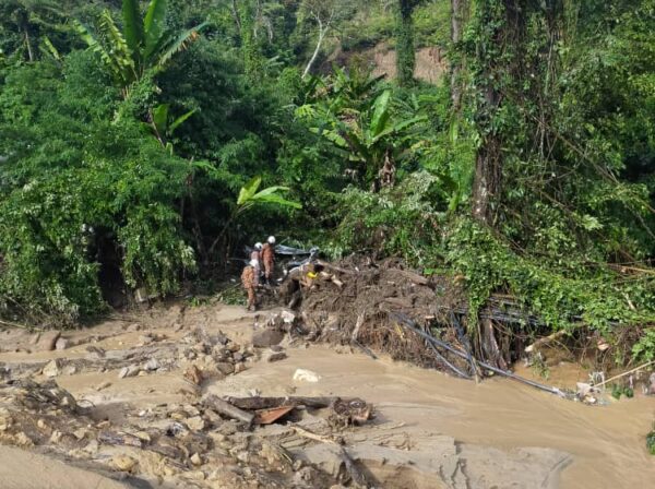 Warga Emas Dikhuatiri Lemas Dihanyutkan Arus Banjir Kilat Kosmo Digital 8366