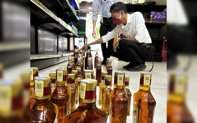 Tiada amaran kesihatan 382 botol arak dirampas Kosmo Digital