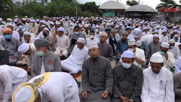 Penduduk Islam Songkhla Bantah Pembinaan Patung Gergasi Di Atas Gunung ...