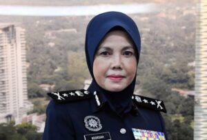 PDRM Umum Pertukaran 18 Pegawai Kanan - Kosmo Digital