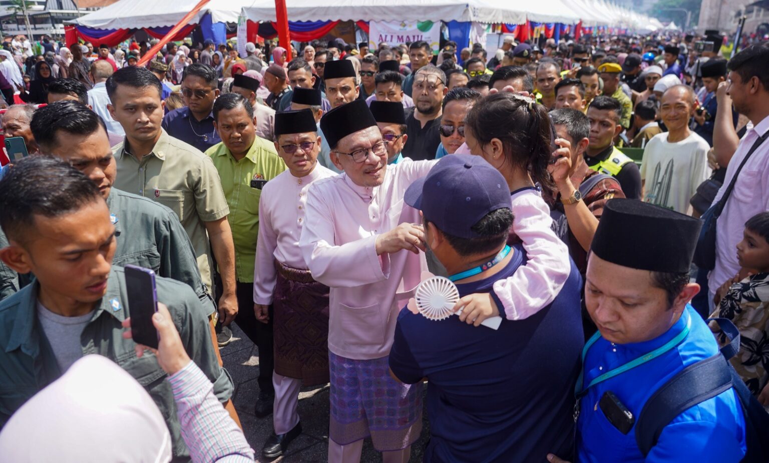 Aidilfitri Malaysia Madani Di Dataran Merdeka Meriah Kosmo Digital