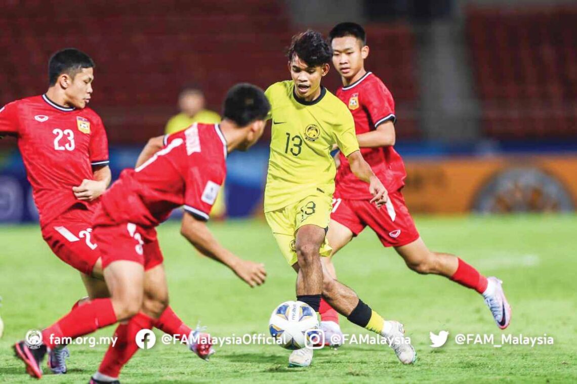 Skuad B-17 Malaysia Berjaya Benam Laos