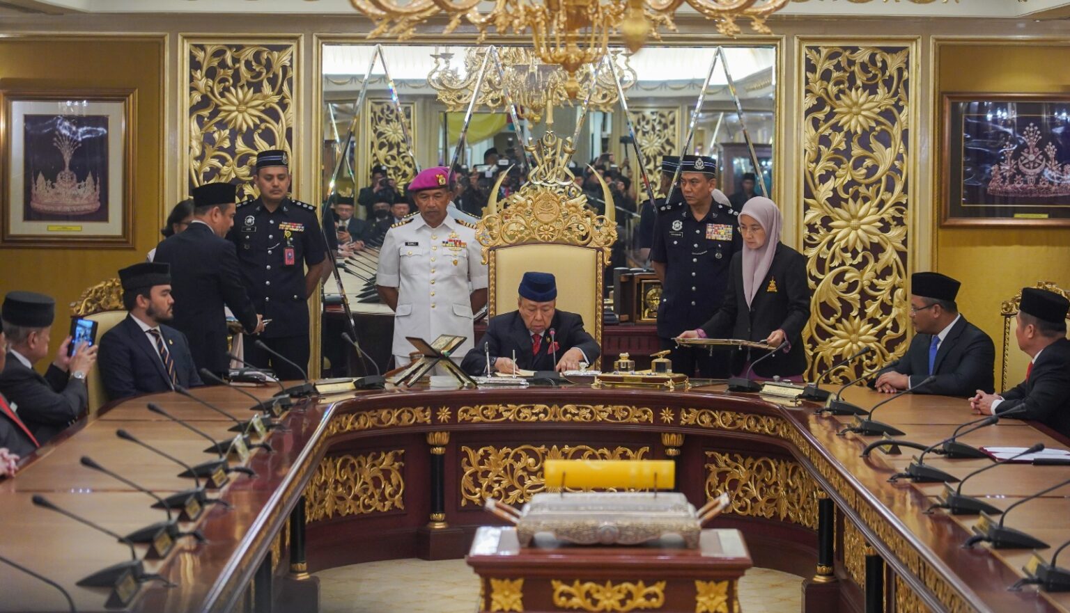 Sultan Selangor Perkenan Bubar DUN Jumaat Ini - Kosmo Digital