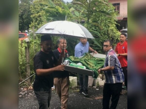 Nahas LPT2: Jenazah Tiga Beranak Selamat Dikebumikan Malam Ini - Kosmo ...