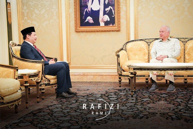 Rafizi Menghadap Sultan Nazrin Beri Perkembangan Ekonomi Semasa Kosmo Digital