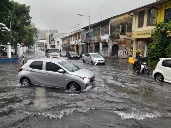 George Town Dilanda Banjir Kilat Ribut Di Seberang Perai Utara Kosmo Digital 6268