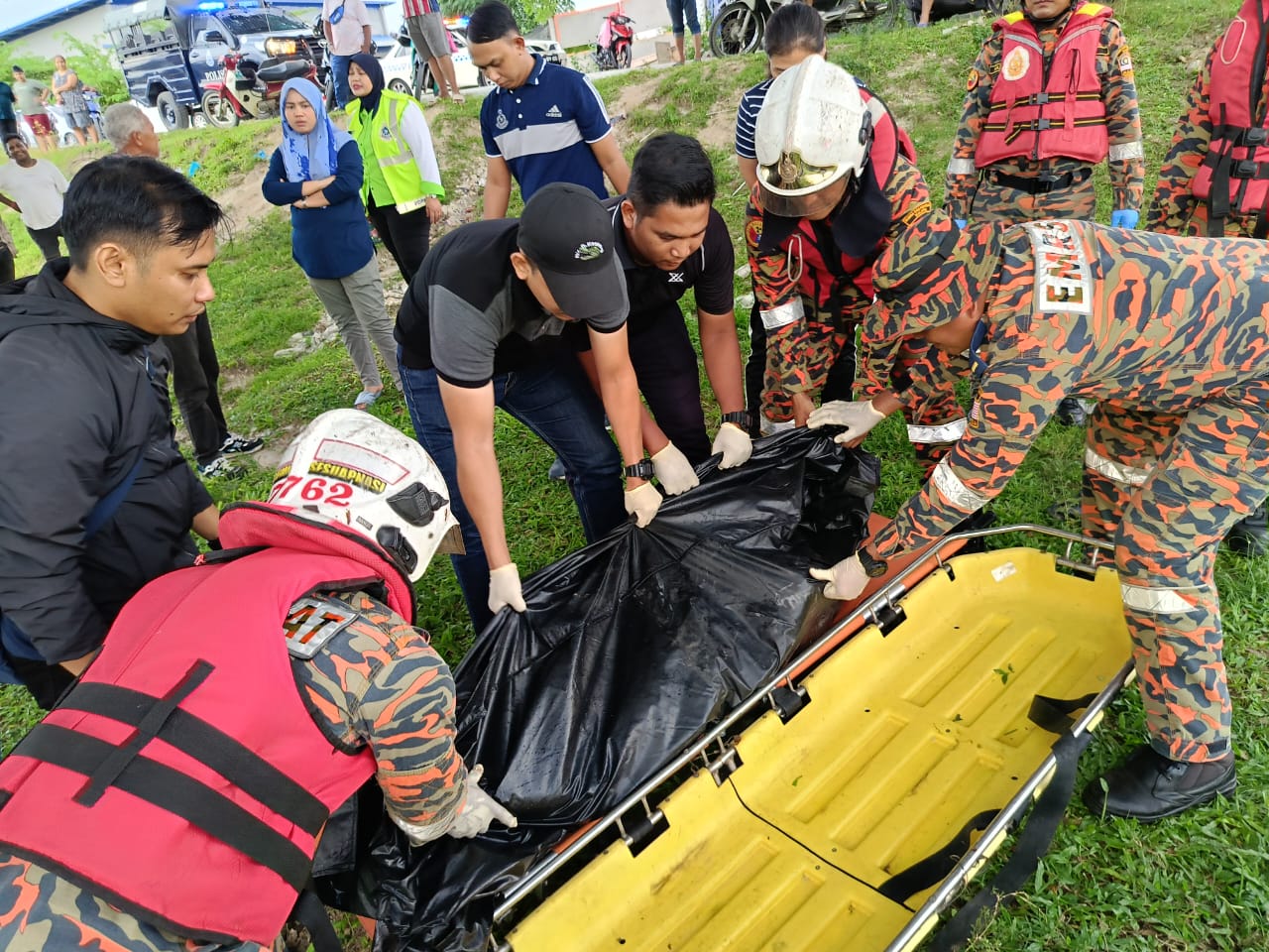 Mayat warga emas ditemui terapung di Sungai Kinta