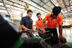 Peluang terbuka lepasan SPM di 1,398 institusi TVET seluruh negara