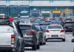 Tol percuma Isnin, Selasa sempena Krismas