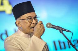 Jangan hanya merengek, pilihlah berunding cara baik – Anwar