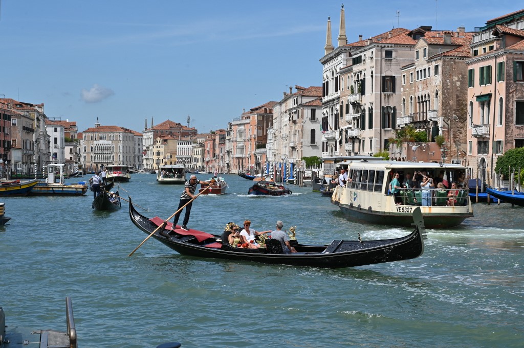 Venice kuat kuasa peraturan had kumpulan pelancong