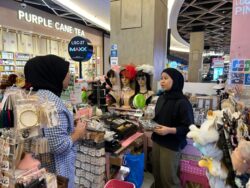 Dulu boleh pilih bayar tunai, sekarang cashless only