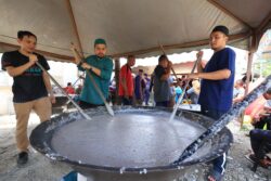 Andalusia anjur gotong-royong masak 27 kawah bubur asyura