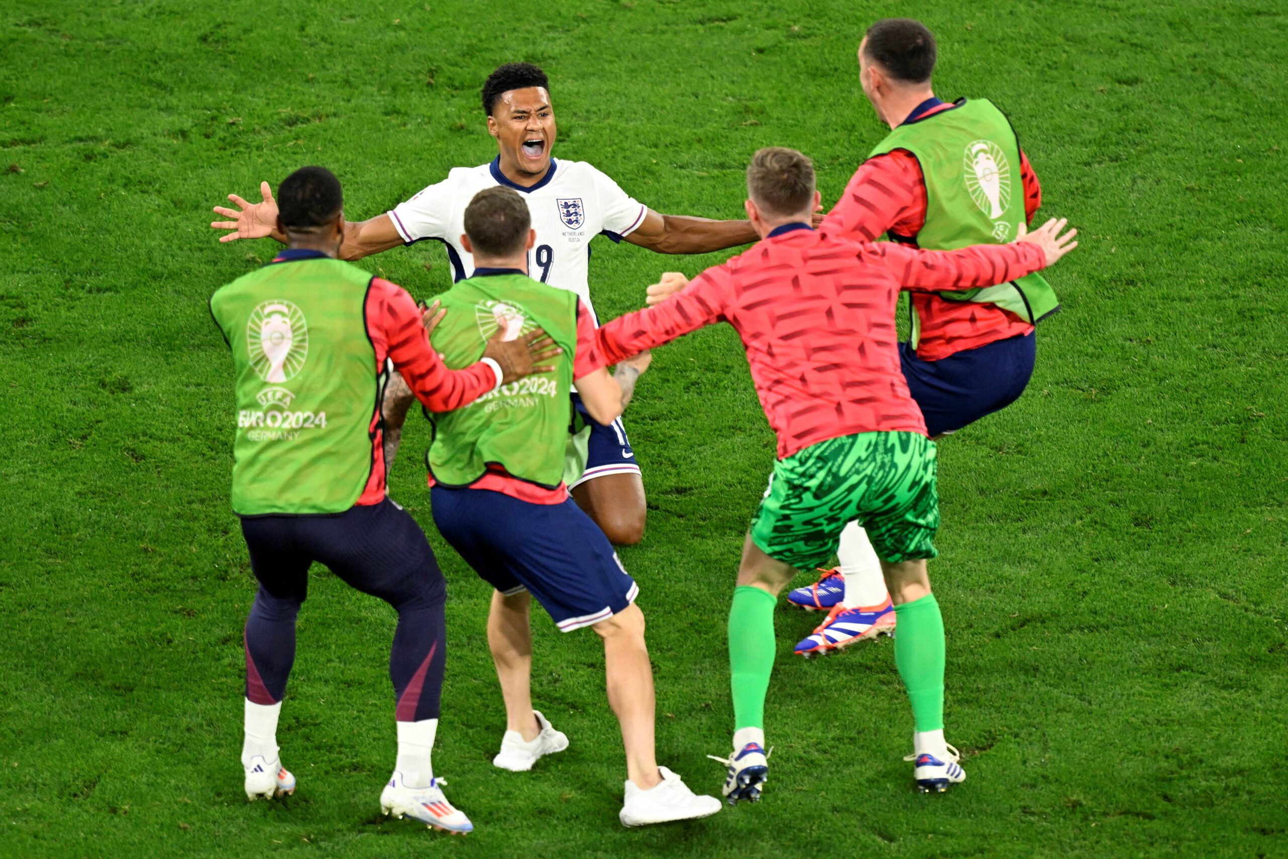 England mara ke final buat kali kedua 5