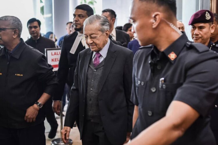 Nama saya Mahathir Mohamad bukan Mahathir a/l Iskandar Kutty - Tun M ...