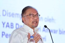 Negara boleh kaya kalau pemimpin tidak sibuk cari kekayaan – PM