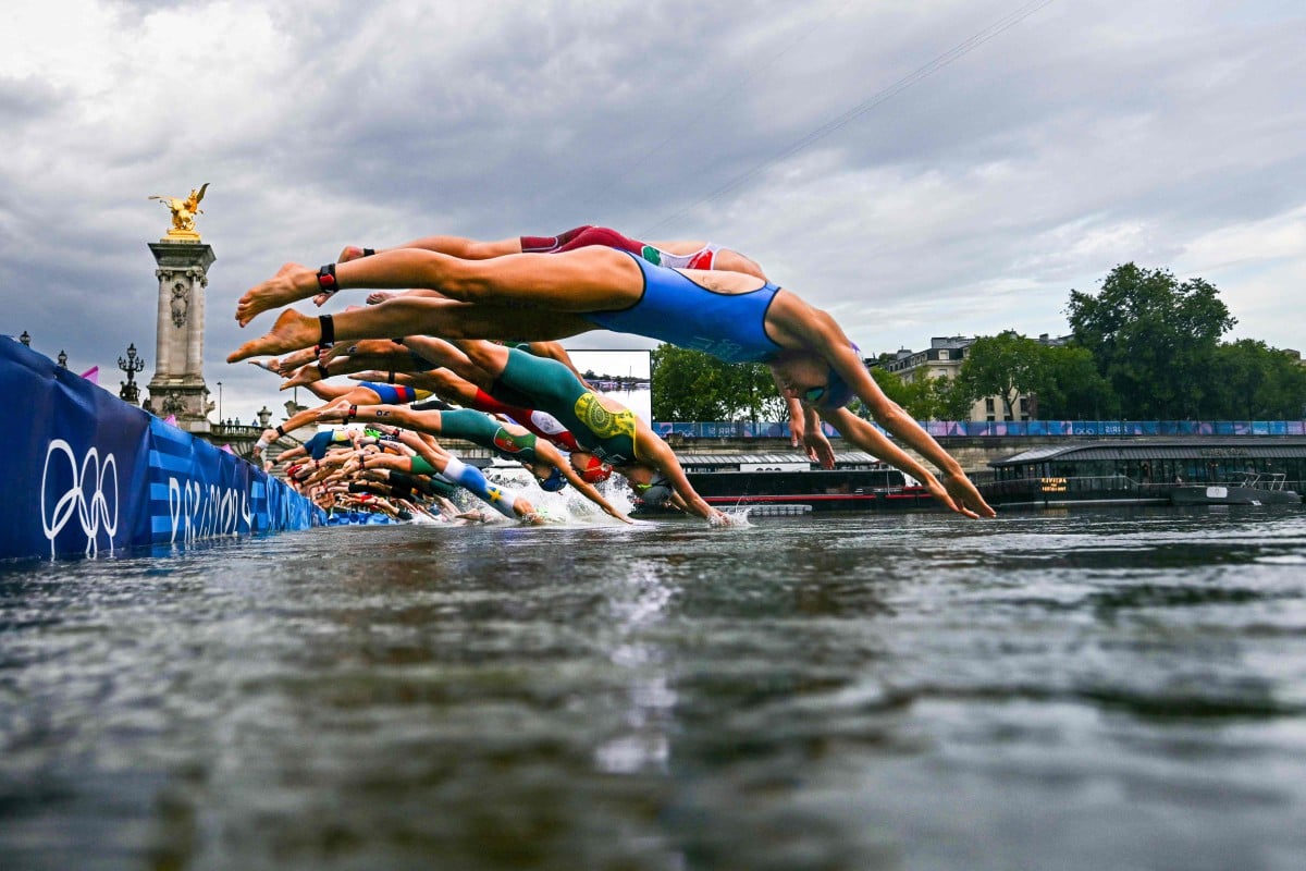 2 atlet triathlon Olimpik tarik diri selepas berenang di Sungai Seine 