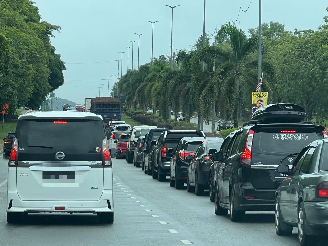 Trafik perlahan, kenderaan perantau mula bergerak keluar dari Kelantan