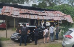 [VIDEO] Lelaki bertopeng, bersenjata pecah masuk rumah di Muar