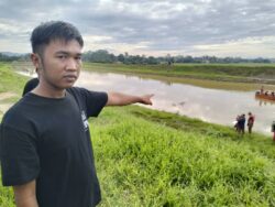 ‘Saya nampak ayah tenggelam timbul sebelum hilang dalam sungai’