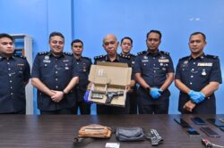 Pengawal peribadi salah guna pistol, menyamar polis untuk samun